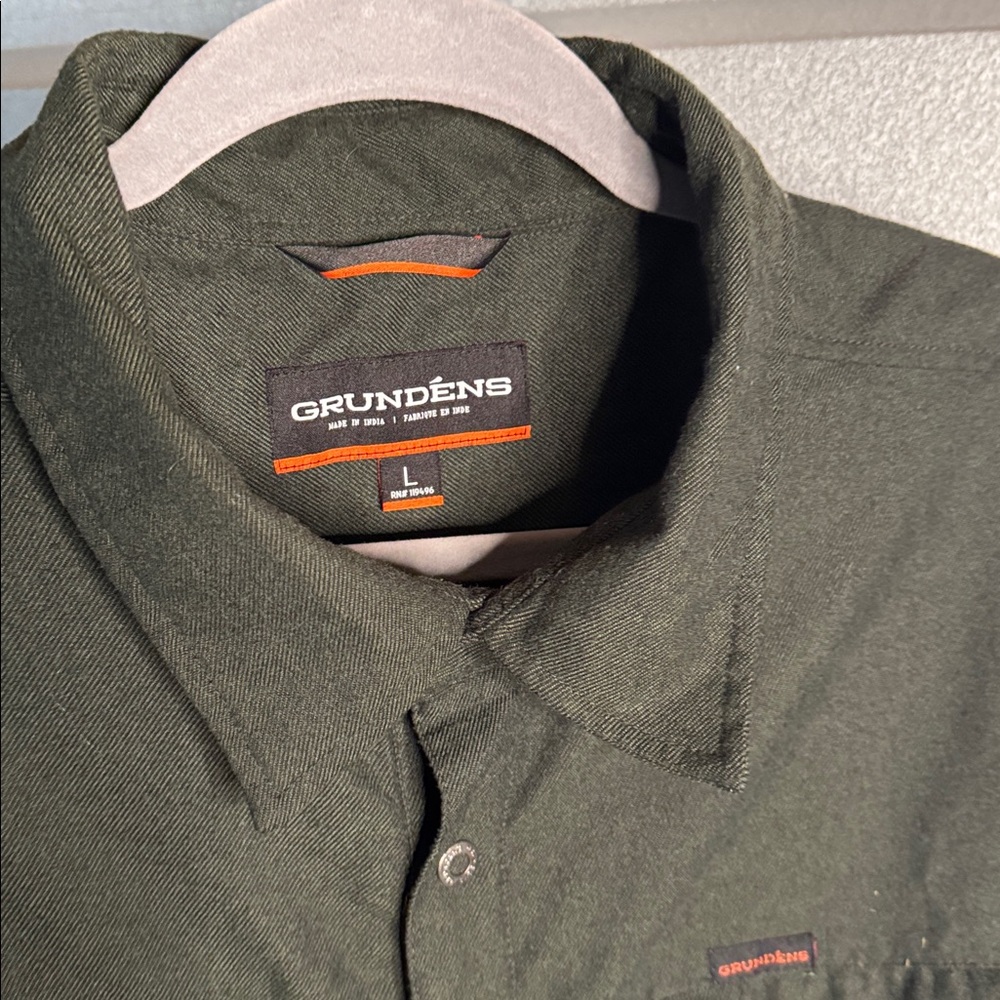 Grundens flannel in green, Large - Picture 2 of 4